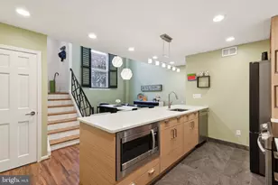 1210 Addison Walkway St, Philadelphia, PA 19147 - Photo 9