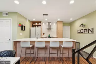 1210 Addison Walkway St, Philadelphia, PA 19147 - Photo 11