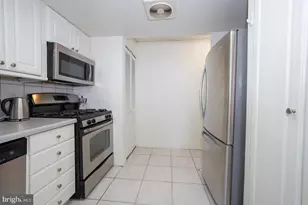 1326 Spruce St, Philadelphia, PA 19107 - Photo 9