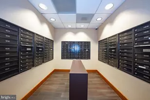 1326 Spruce St, Philadelphia, PA 19107 - Photo 23