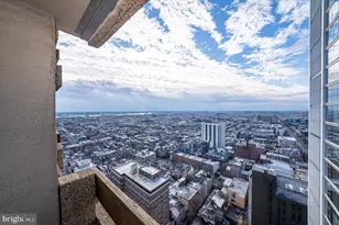 1326 Spruce St, Philadelphia, PA 19107 - Photo 19