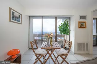 1326 Spruce St, Philadelphia, PA 19107 - Photo 5