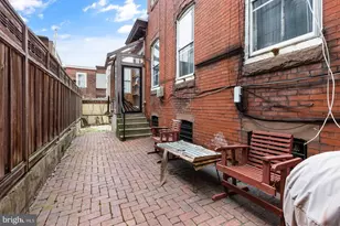 2318 E York St, Philadelphia, PA 19125 - Photo 23