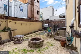 2318 E York St, Philadelphia, PA 19125 - Photo 21