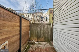 760 N Bucknell St, Philadelphia, PA 19130 - Photo 13