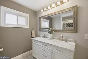 9235 Walker St, Philadelphia, PA 19114 - Photo 15