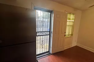 423 E Haines St, Philadelphia, PA 19144 - Photo 9