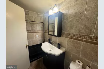 423 E Haines Street #E, Philadelphia, PA 19144 - Photo 15