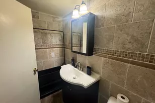 423 E Haines St, Philadelphia, PA 19144 - Photo 15