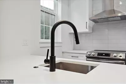 2513 N Howard Street #303, Philadelphia, PA 19133 - Photo 9