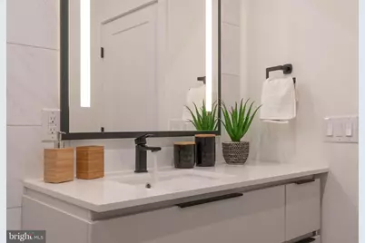 1421 E Columbia Avenue #402, Philadelphia, PA 19125 - Photo 19