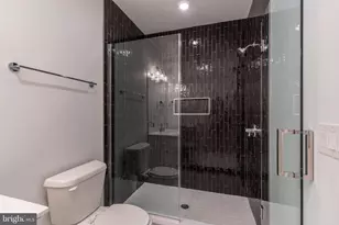 710 N 16th St, Philadelphia, PA 19130 - Photo 11