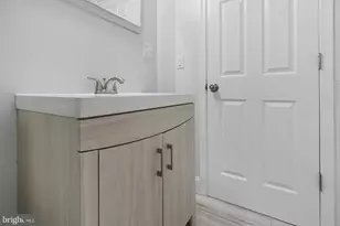 5213 Rodman St, Philadelphia, PA 19143 - Photo 25