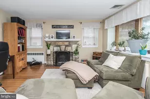 4607 Aubrey Ave, Philadelphia, PA 19114 - Photo 5