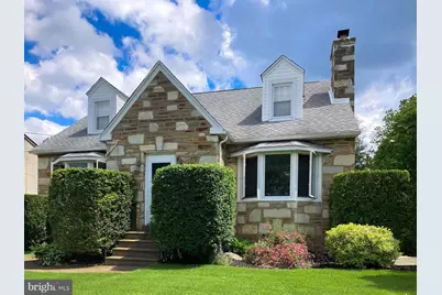 4607 Aubrey Avenue, Philadelphia, PA 19114 - Photo 3