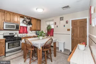 4607 Aubrey Ave, Philadelphia, PA 19114 - Photo 11