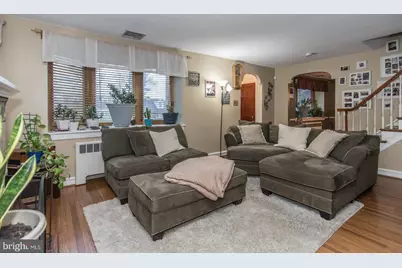 4607 Aubrey Avenue, Philadelphia, PA 19114 - Photo 5