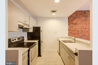 102 Church Street #301, Philadelphia, PA 19106 - Photo 3