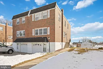 587 Wigard Avenue, Philadelphia, PA 19128 - Photo 3