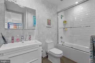 1239 Kater St, Philadelphia, PA 19147 - Photo 21