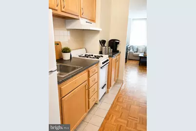 604 S Washington Square #713, Philadelphia, PA 19106 - Photo 3