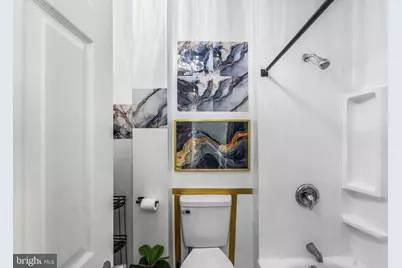 811 W Schiller Street, Philadelphia, PA 19140 - Photo 11