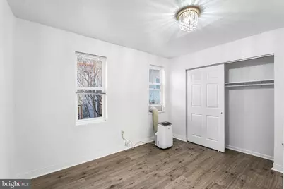 811 W Schiller Street, Philadelphia, PA 19140 - Photo 9