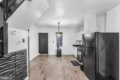 811 W Schiller Street, Philadelphia, PA 19140 - Photo 3