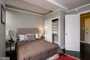 2031 Locust St, Philadelphia, PA 19103 - Photo 7