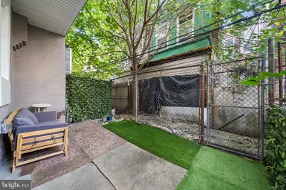 1542 N Hollywood Street, Philadelphia, PA 19121 - Photo 13