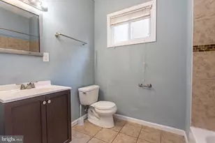 2016 N 18th St, Philadelphia, PA 19121 - Photo 9