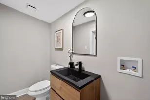 317 E Rockland St, Philadelphia, PA 19120 - Photo 17