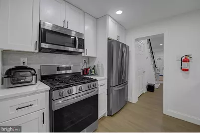 623 Fitzgerald Street, Philadelphia, PA 19148 - Photo 11