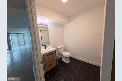 901 N Penn Street #R1303, Philadelphia, PA 19123 - Photo 3