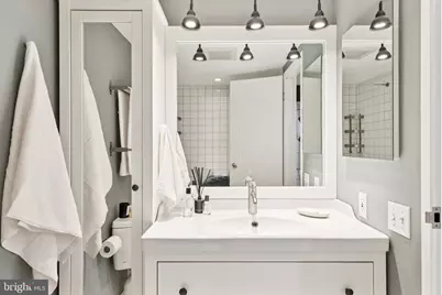 301 Race Street #410, Philadelphia, PA 19106 - Photo 13