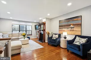 315 Fitzwater St, Philadelphia, PA 19147 - Photo 13