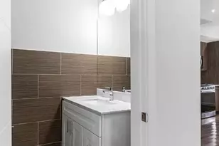 1945 N 7th St, Philadelphia, PA 19122 - Photo 9