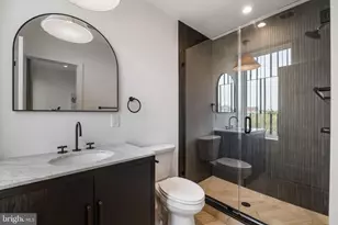 175 W Oxford St, Philadelphia, PA 19122 - Photo 51