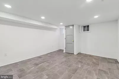 2530 W Girard Avenue, Philadelphia, PA 19130 - Photo 29