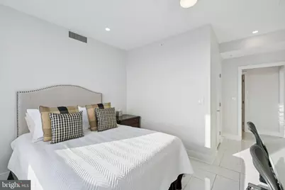 717 S Chris Columbus Boulevard #802, Philadelphia, PA 19147 - Photo 29