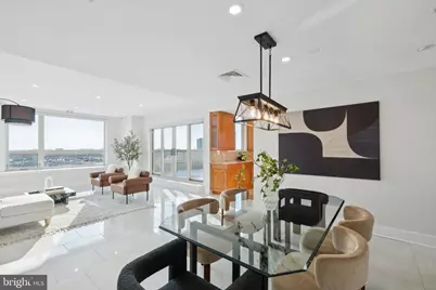 717 S Chris Columbus Boulevard #802, Philadelphia, PA 19147 - Photo 3