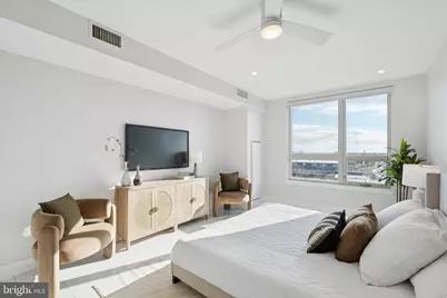 717 S Chris Columbus Boulevard #802, Philadelphia, PA 19147 - Photo 21