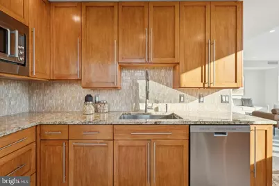 717 S Chris Columbus Boulevard #802, Philadelphia, PA 19147 - Photo 19