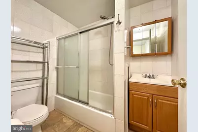 1224 Summer Street #1F, Philadelphia, PA 19107 - Photo 9