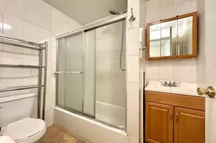 1224 Summer St, Philadelphia, PA 19107 - Photo 9