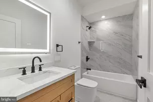 2429 Hartranft St, Philadelphia, PA 19145 - Photo 9