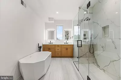 2429 Hartranft Street, Philadelphia, PA 19145 - Photo 13