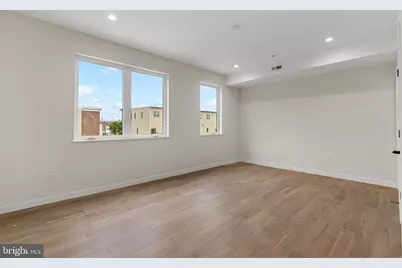 2427 Hartranft Street, Philadelphia, PA 19145 - Photo 13