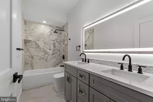 2427 Hartranft St, Philadelphia, PA 19145 - Photo 17