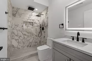 2427 Hartranft St, Philadelphia, PA 19145 - Photo 15